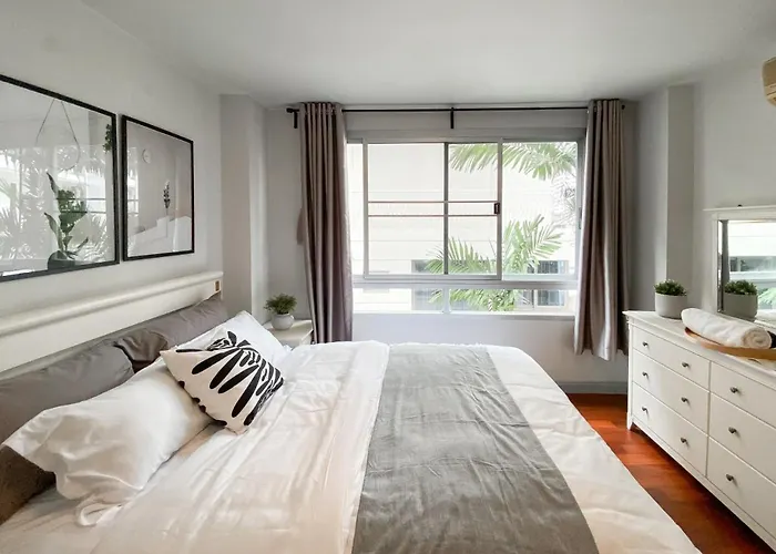 アパート Serene 53 Sqm - Bts Thong Lo - Ultra Fast Wifi *