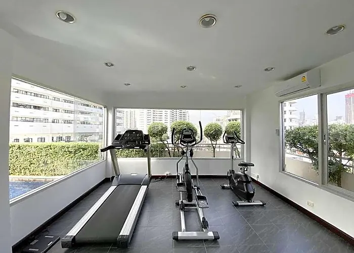 Serene 53 Sqm - Bts Thong Lo - Ultra Fast Wifi アパート バンコク都